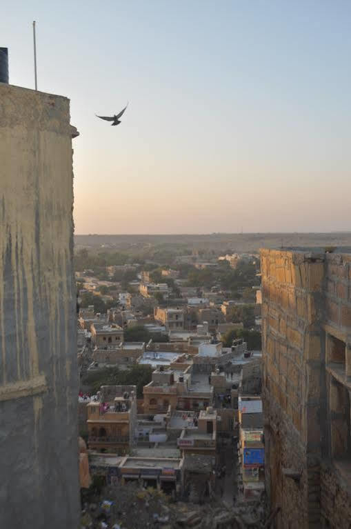 דירות באזור Jaisalmer Fort, בגודל 30 מר, עם 1 חדרי שינה ו- 1 חדרי רחצה פרטיים מראה חיצוני תמונה